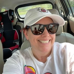 Meet your Posher, Deettee